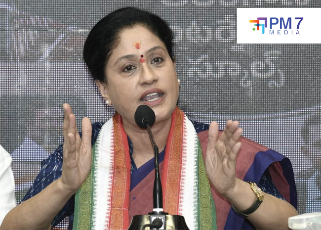 విజయశాంతి ట్వీట్ పై  నెట్టిజన్ల తీవ్ర ఆగ్రహం