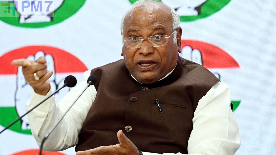 Mallikarjun Kharge: బీజేపీ, ఆర్ఎస్ఎస్‌కు మల్లికార్జున ఖర్గే సవాల్.. దమ్ముంటే ఆ పదాలు తీసేయండి..!