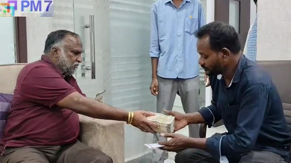 Jagga Reddy: నువ్వు దేవుడు సామీ.. లైవ్‌లో 3 లక్షల సాయం చేసిన జగ్గారెడ్డి..!